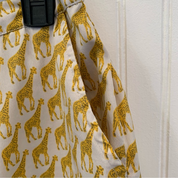Isaac Mizrahi Giraffe Print Pajama Set - Picture 8 of 13